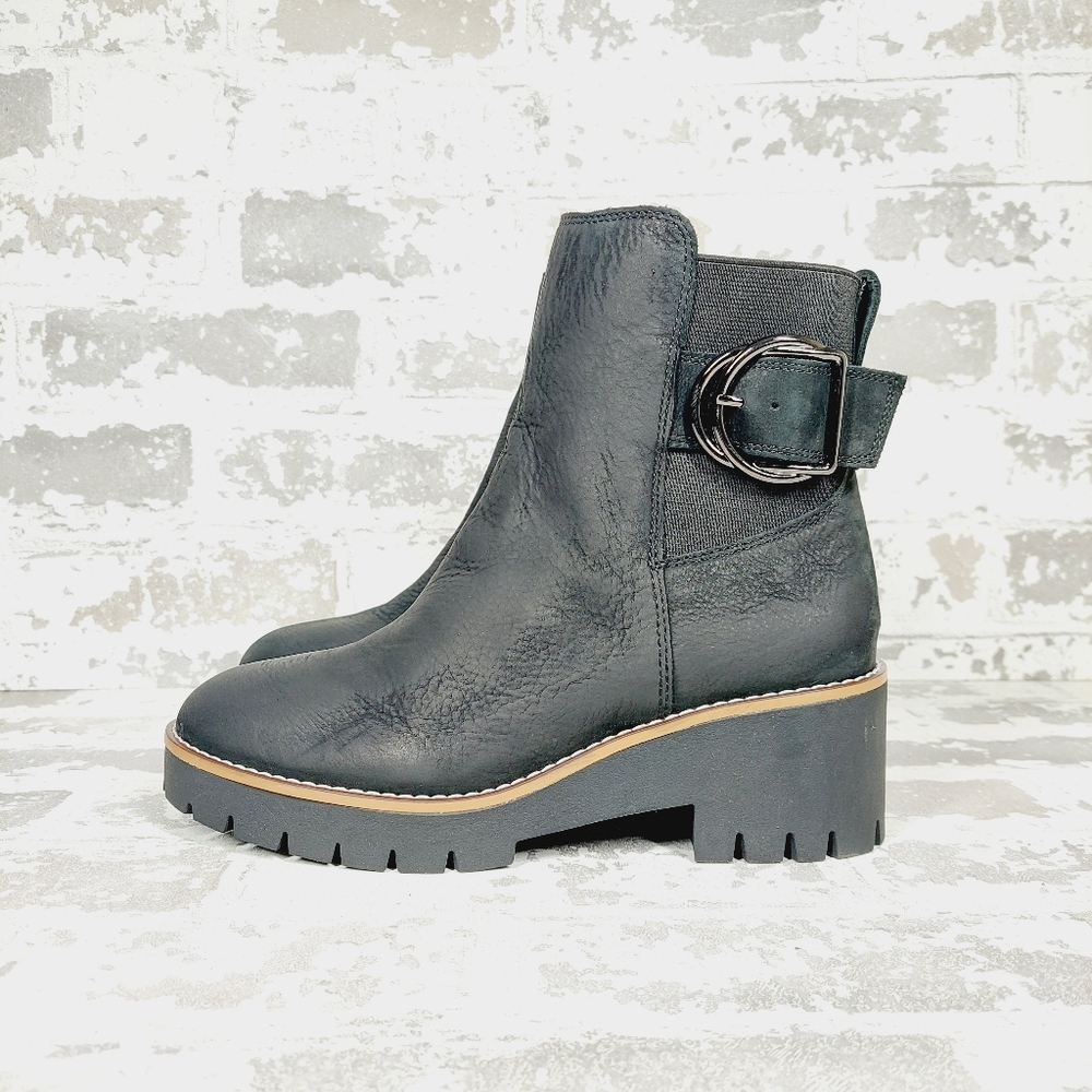NEW Blondo Dakota Black Leather Side Zipper Buckle Waterproof Ankle Boots W562